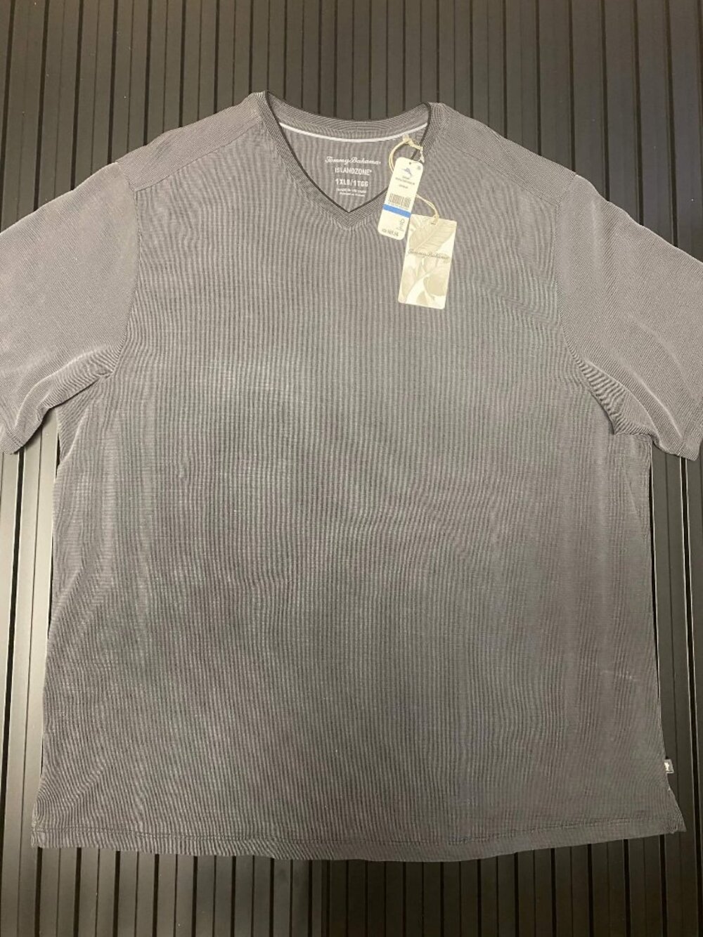 Tommy Bahama Coastal Crest IslandZone® V-Neck Shirt